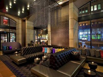 W New York Union Square