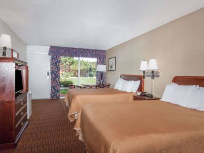 Howard Johnson Inn Albany