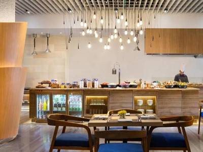 Courtyard Bandung Dago