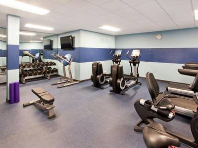 Four Points by Sheraton Cleveland Airport