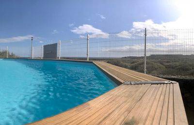 Eco-wooden Houses Camping Montaña Roja