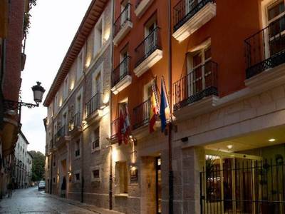 Rice Palacio de los Blasones Suites