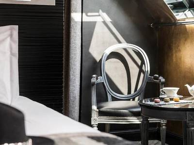 MAISON ALBAR Hotel Paris Champs-Elysees