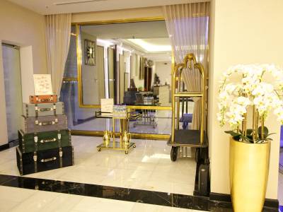 OYO 117 St George Hotel