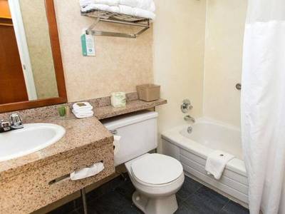 Holiday Inn Hotel & Suites North Vancouver