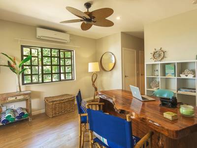 Le Nautique Luxury Waterfront Hotel