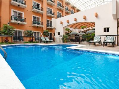 Holiday Inn Express Monterrey Technologico