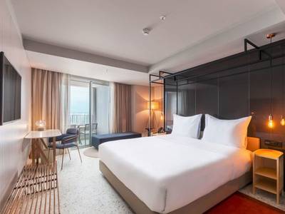 NEXT by Savoy Signature 