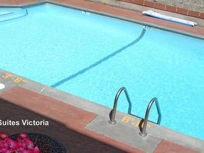 Red Lion Inn & Suites Victoria