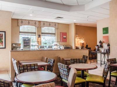 Comfort Inn University