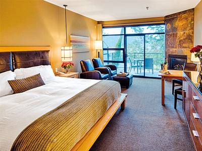 Brentwood Bay Resort & Spa