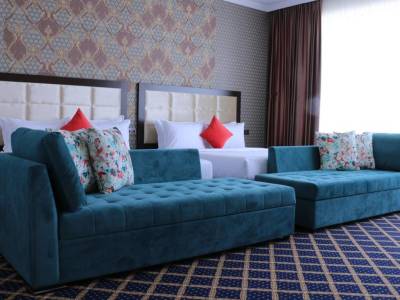 Corniche Hotel (Foto)