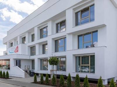 TRIP INN Conference Hotel & Suites