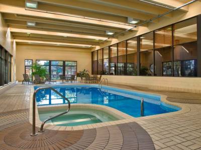 Four Points by Sheraton Toronto Airport