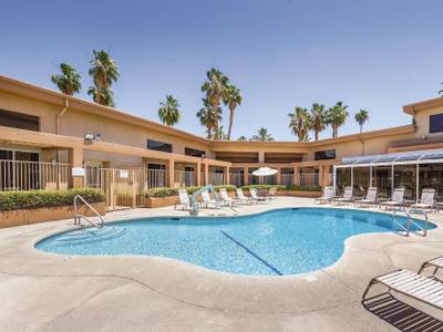 The Plaza Resort & Spa