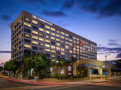 Crowne Plaza Los Angeles Harbour
