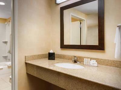 Courtyard by Marriott Boston - South Boston
