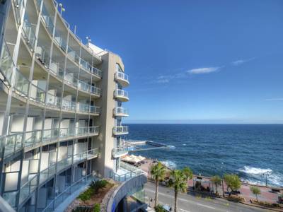 The Preluna Hotel - Bild 1