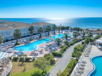 Sandy Beach Resort - Bild 1