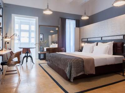 AX The Saint John - Bild 1