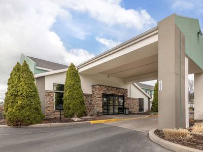 Best Western Plus Liverpool-Syracuse Inn & Suites - Bild 1