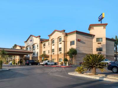 Comfort Suites Redlands - Bild 1