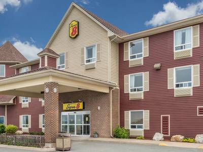 Super 8 by Wyndham Windsor NS - Bild 1