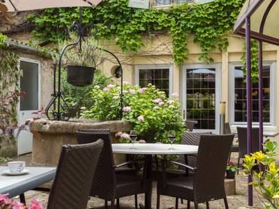 The Originals Boutique, Hostellerie des Trois Pigeons, Paray-le-Monial - Bild 1