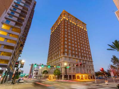 Hotel Flor Tampa Downtown, Tapestry Collection by Hilton - Bild 1