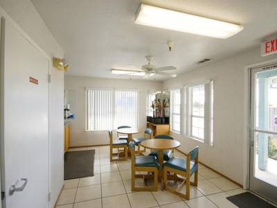 Americas Best Value Inn Dunnigan - Bild 1