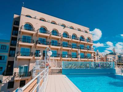 Gillieru Harbour Hotel - Bild 1