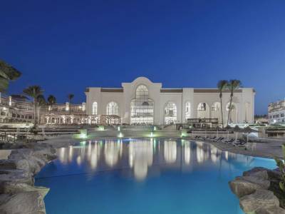 Pyramisa Beach Resort Sahl Hasheesh - Bild 1