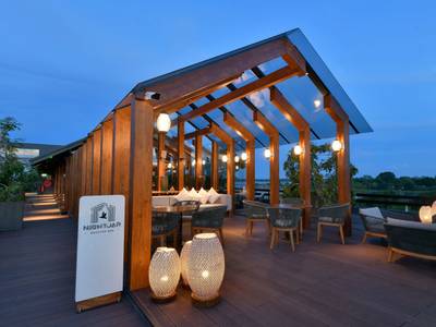 DoubleTree by Hilton Weerawila Rajawarna Resort - Bild 1