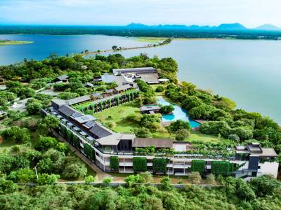 DoubleTree by Hilton Weerawila Rajawarna Resort - Bild 1