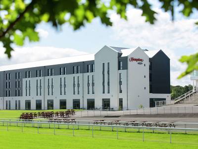 Hampton By Hilton Hamilton Park - Bild 1