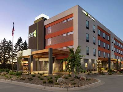 Home2 Suites by Hilton Bismarck - Bild 1