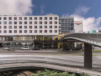 Vienna House Easy by Wyndham Pilsen - Bild 1