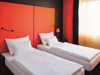 Vienna House Easy by Wyndham Pilsen - Bild 1