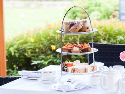 The Abbey Hotel - Bild 1