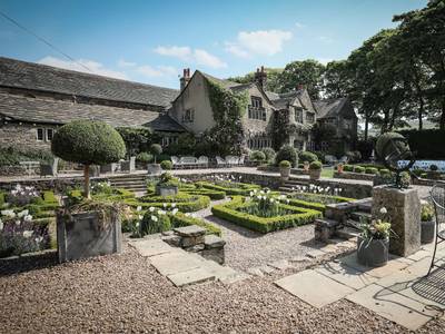 Holdsworth House - Bild 1