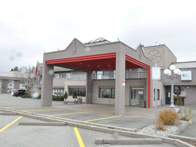 Ramada by Wyndham Abbotsford - Bild 1