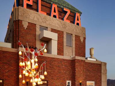 Plaza Hotel Pioneer Park - Bild 1