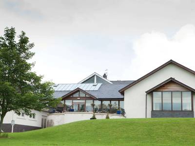 North Lakes and Spa - Bild 1