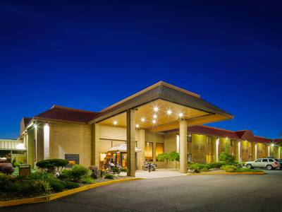 Best Western Plus Ahtanum Inn - Bild 1