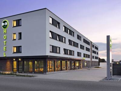 B&B HOTEL Wolfsburg-Weyhausen - Bild 1