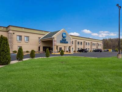 Best Western Crossroads Inn - Bild 1