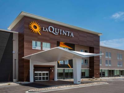 La Quinta Inn & Suites by Wyndham Limon - Bild 1