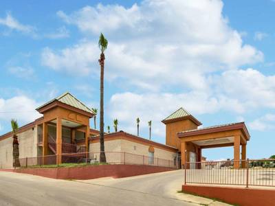 Econo Lodge Inn & Suites Eagle Pass - Bild 1