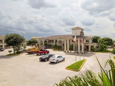 Quality Inn & Suites - Bild 1