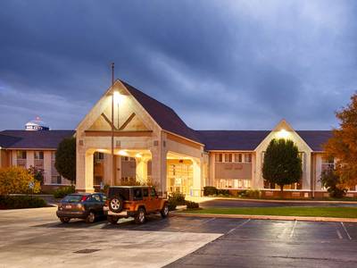 Best Western Plus Gas City - Bild 1